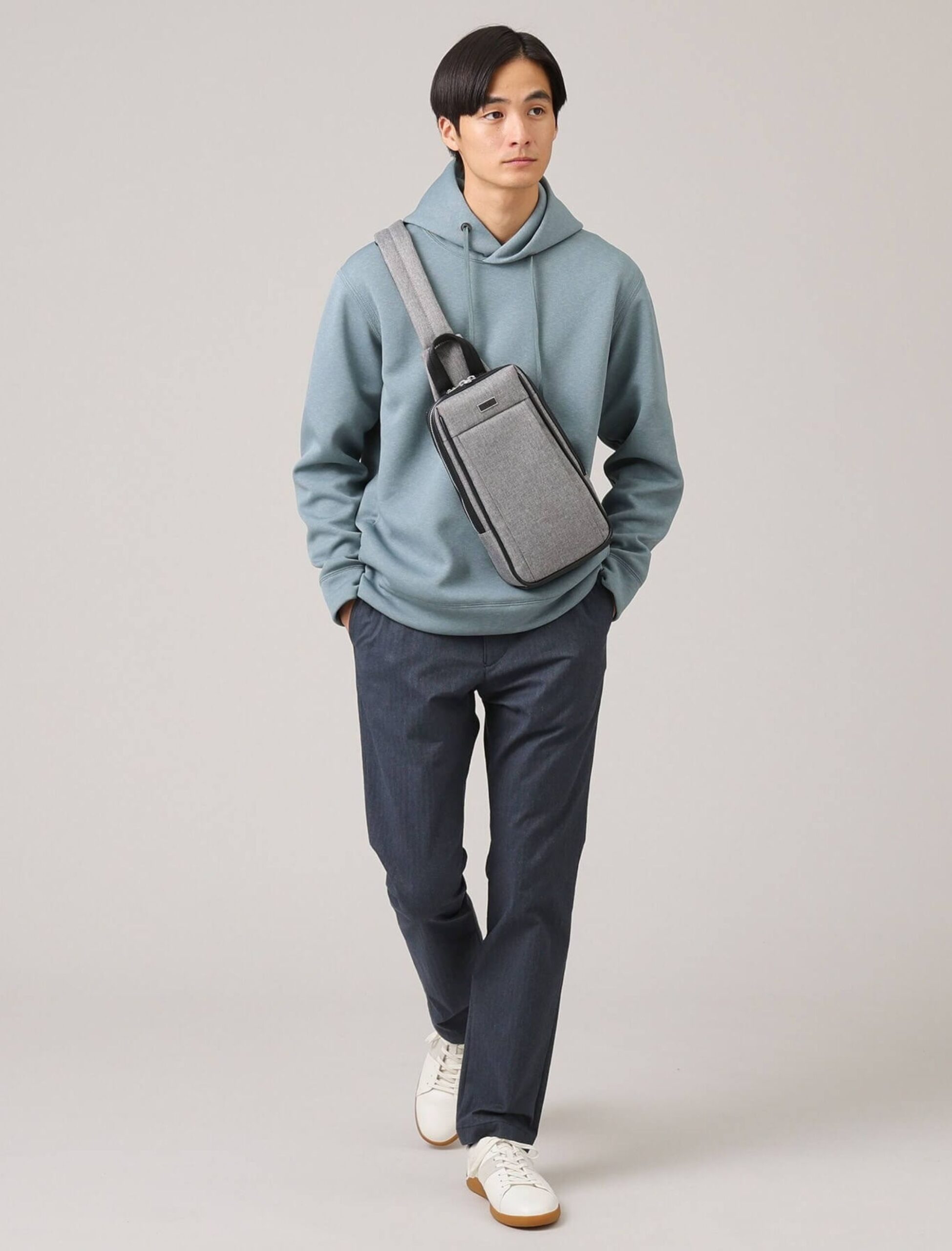 GREY HERRINGBONE ONE-SHOULDER BAG (3)