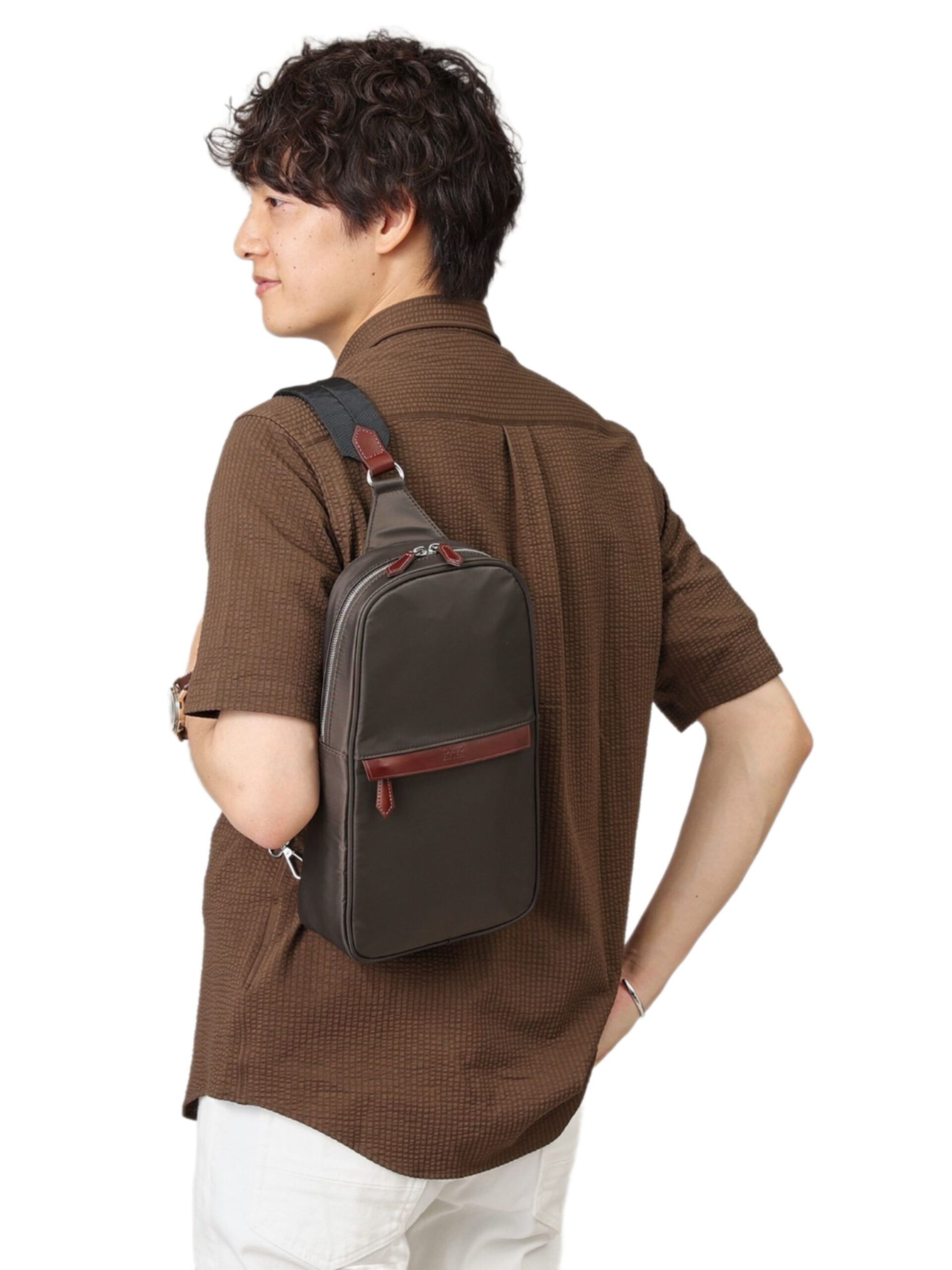 BROWN LEATHER COMBI NYLON ONE-SHOULDER BAG (7009350)