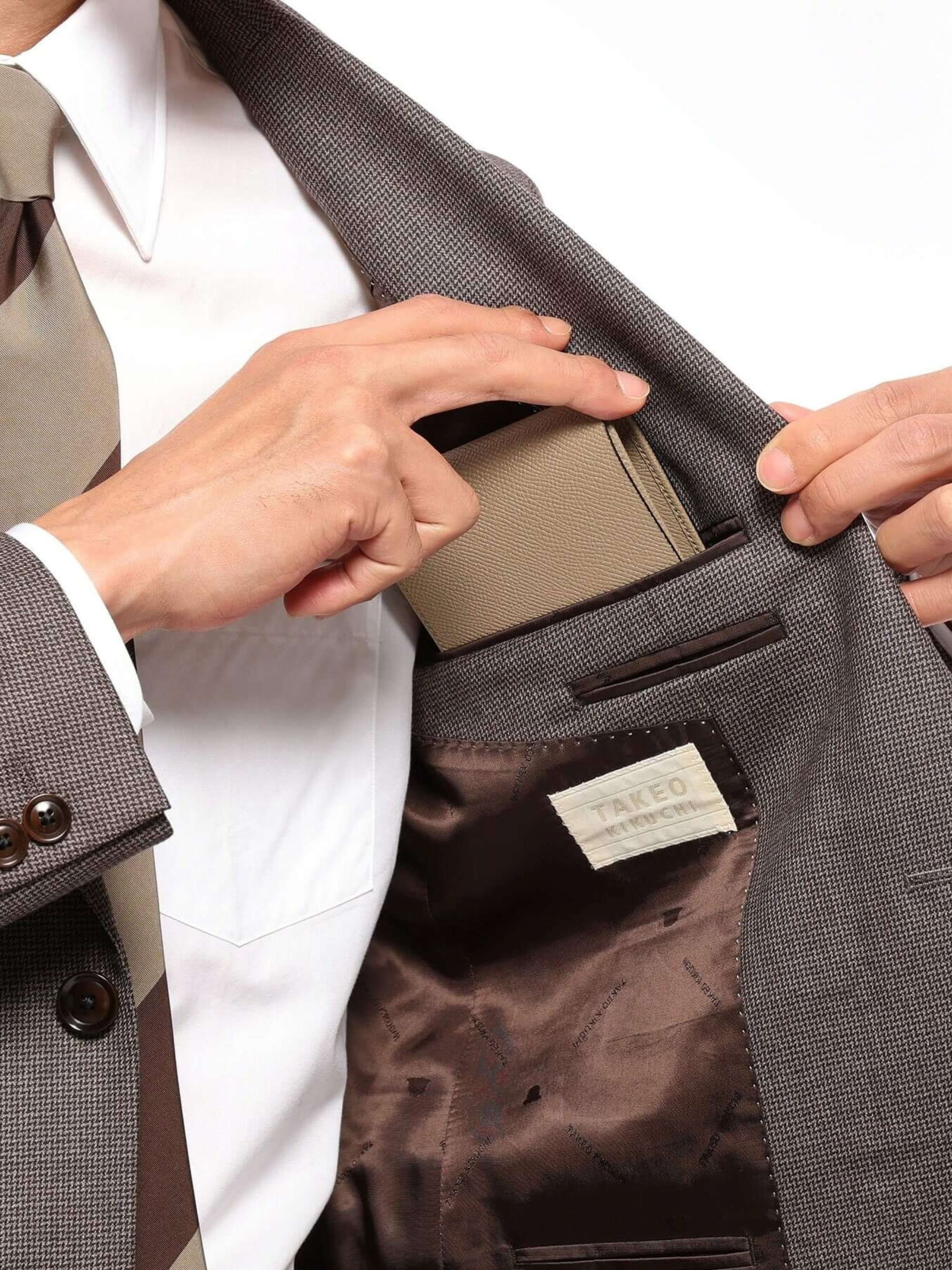 BEIGE-FLAGSHIP-HIROAN-LIMITED-CARD-HOLDER-9 (1)