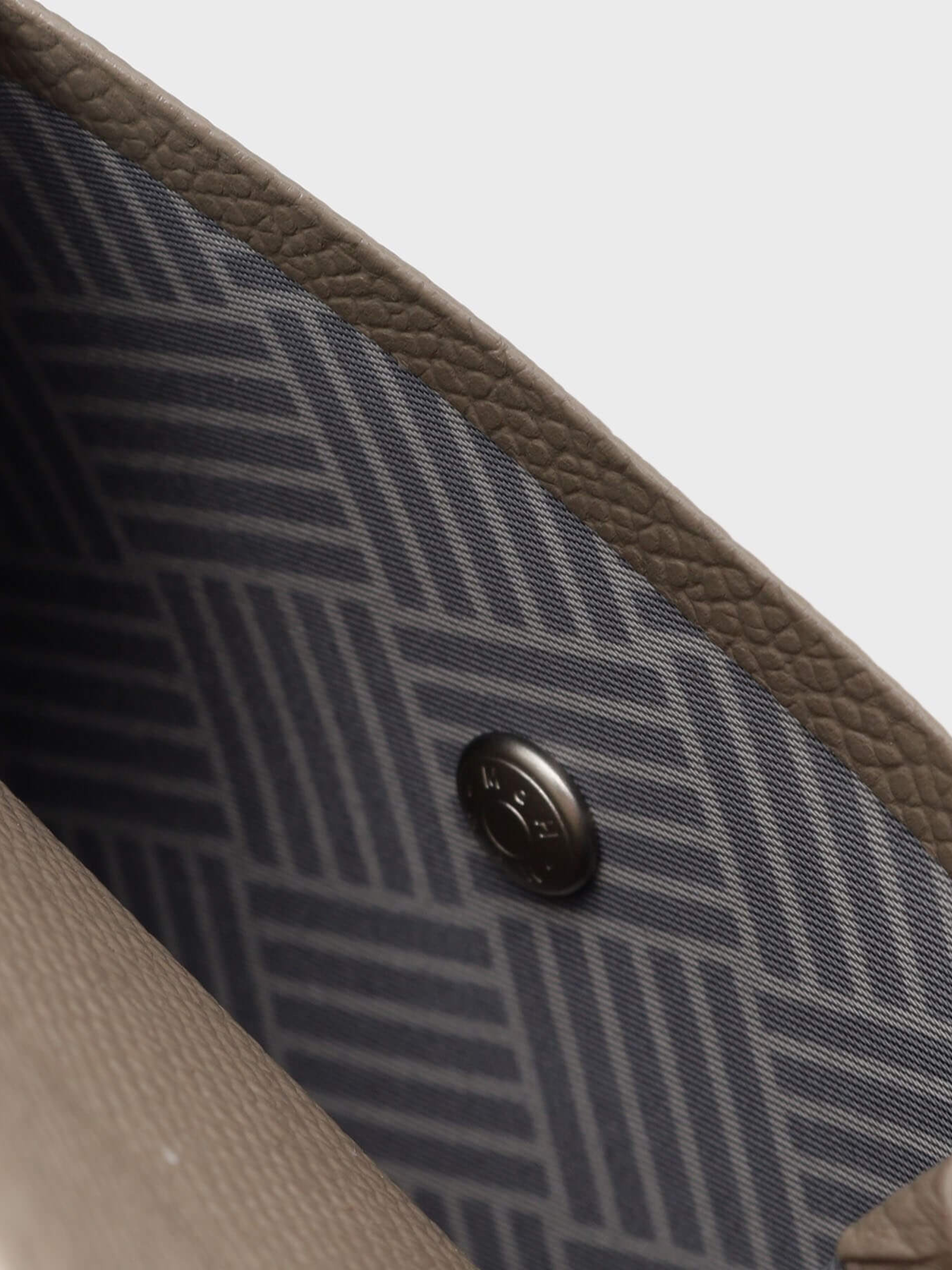 BEIGE-FLAGSHIP-HIROAN-LIMITED-CARD-HOLDER-9 (11)