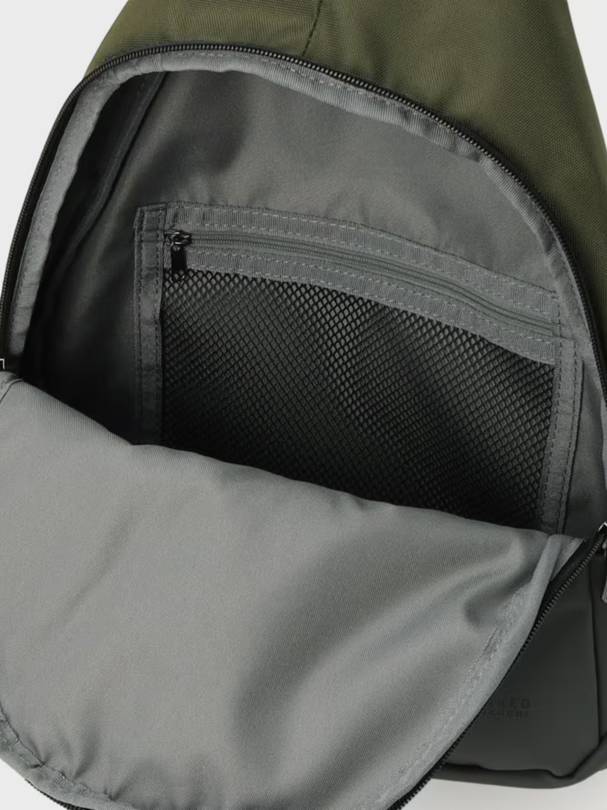 STORAGE MIDDLE BODY BAG 014 (2)