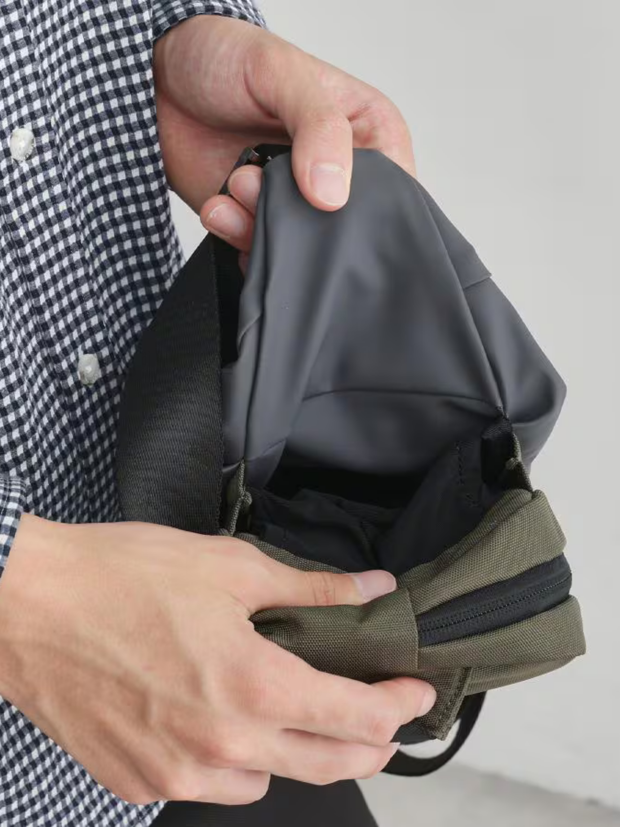 STORAGE POCKET SLING BAG 014 (7)