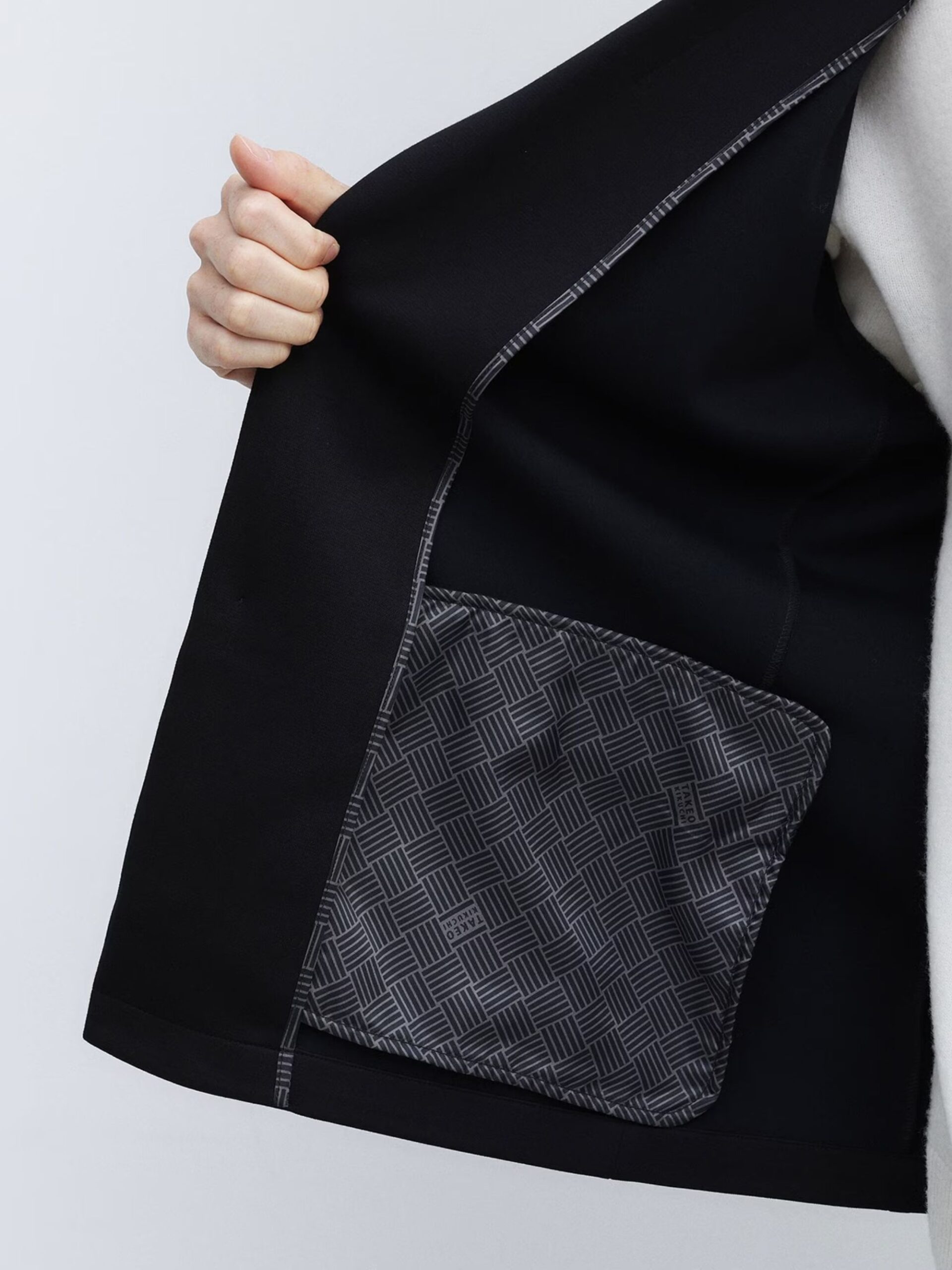 BLACK DOWN FABRIC TAILORED JACKET (5)