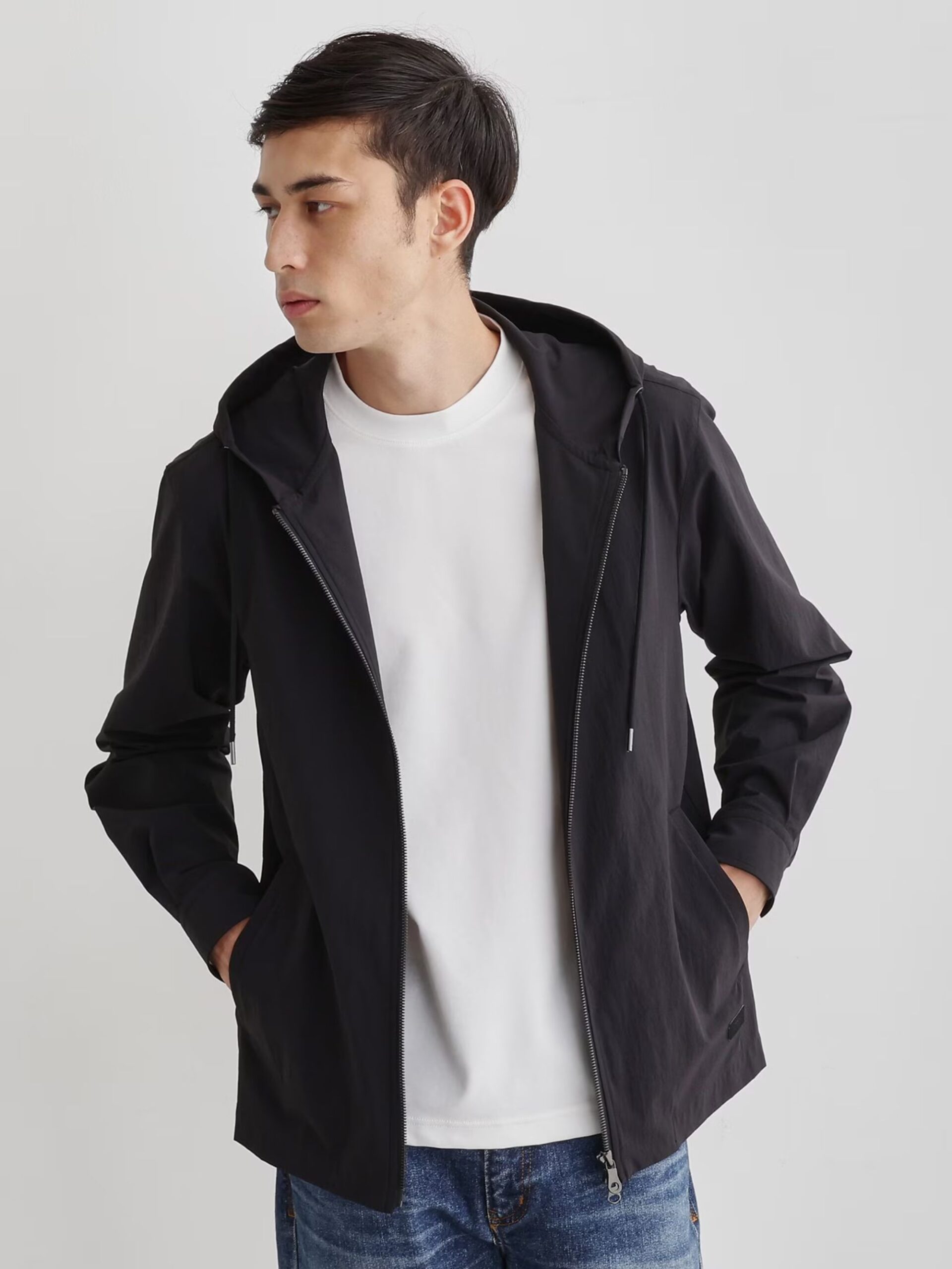 BLACK NYLON ZIP UP HOODIE JACKET (12)