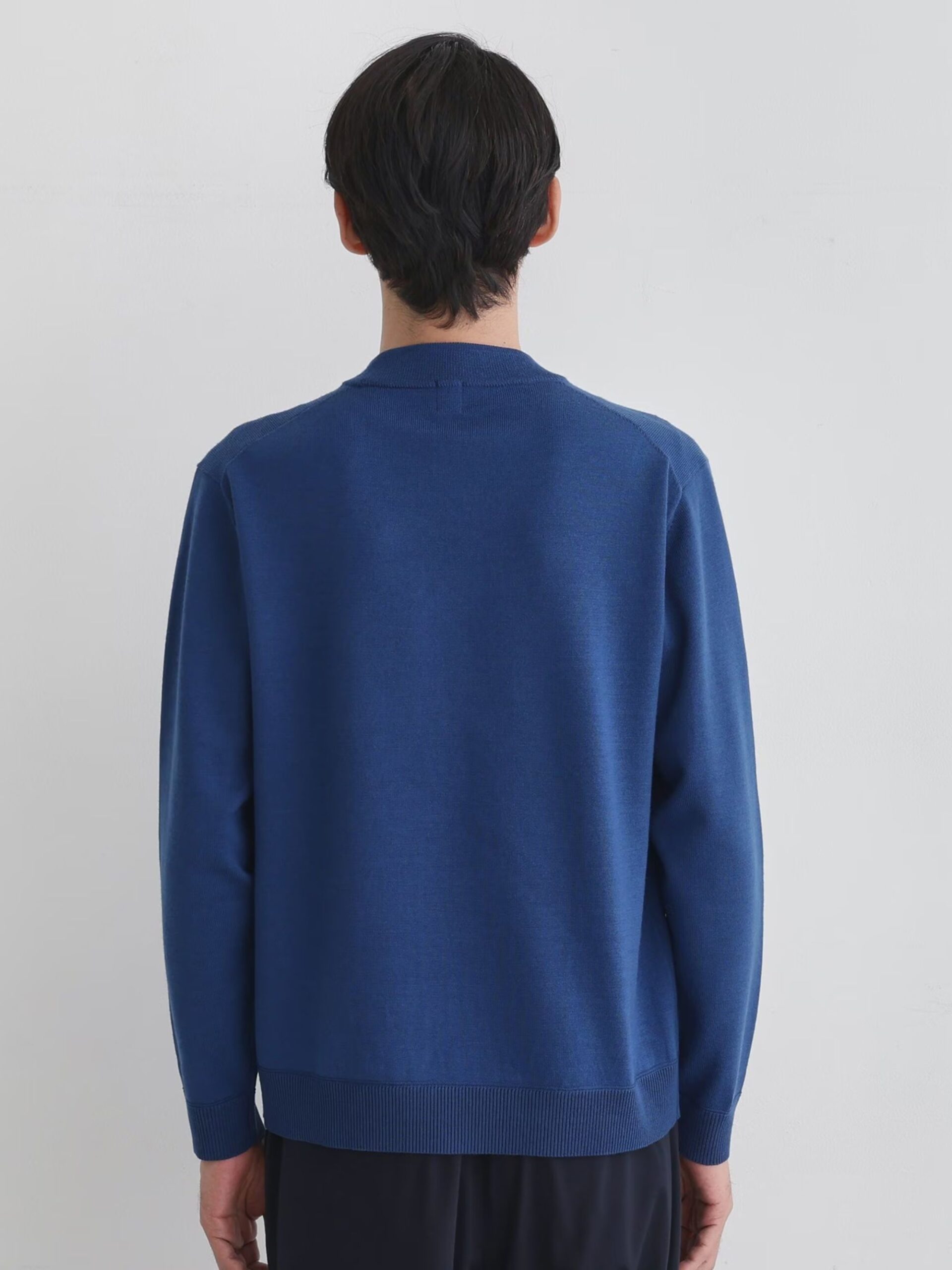 BLUE WOOL BLEND ANTI-PILLING KNIT SWEATER (5)