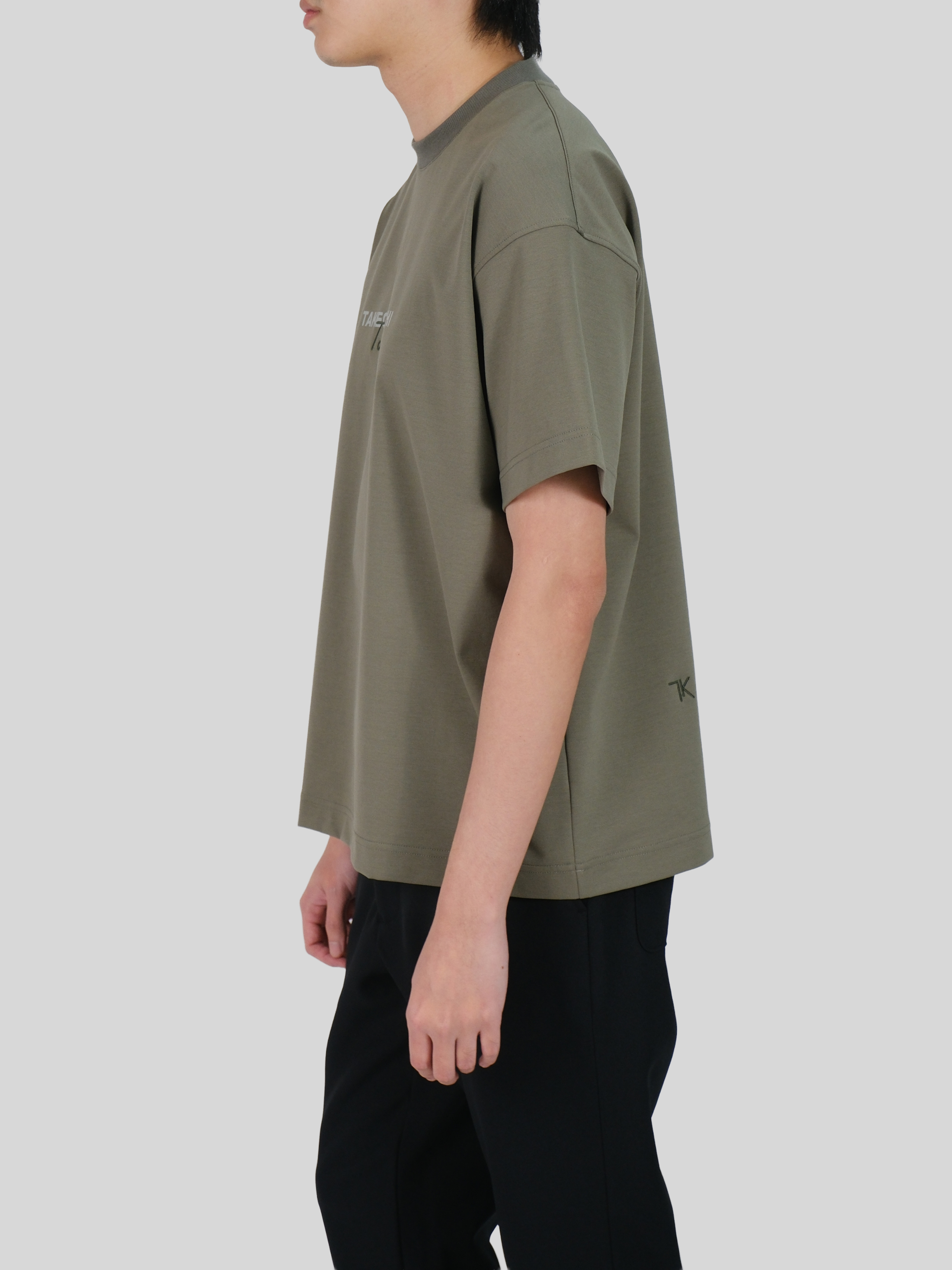 GREEN UV CUT EMBROIDERED TOKYO LOGO T-SHIRT (1)