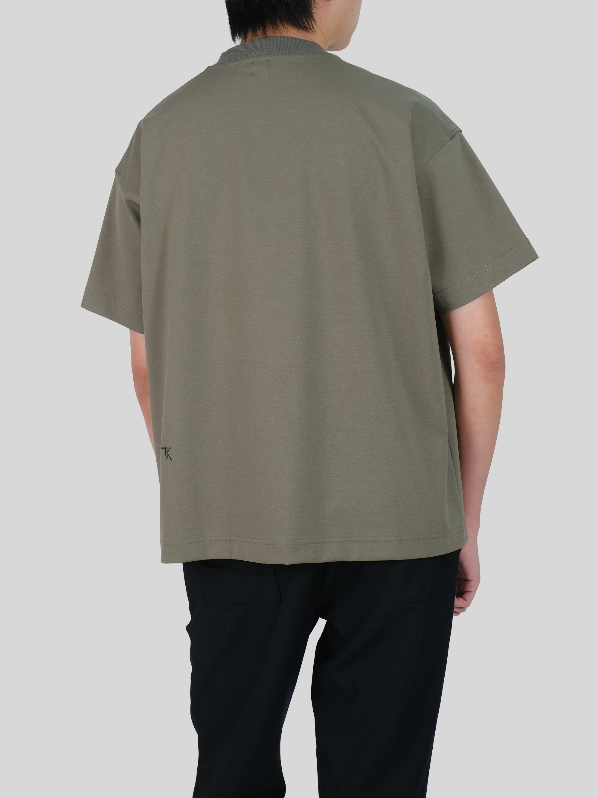 GREEN UV CUT EMBROIDERED TOKYO LOGO T-SHIRT (2)