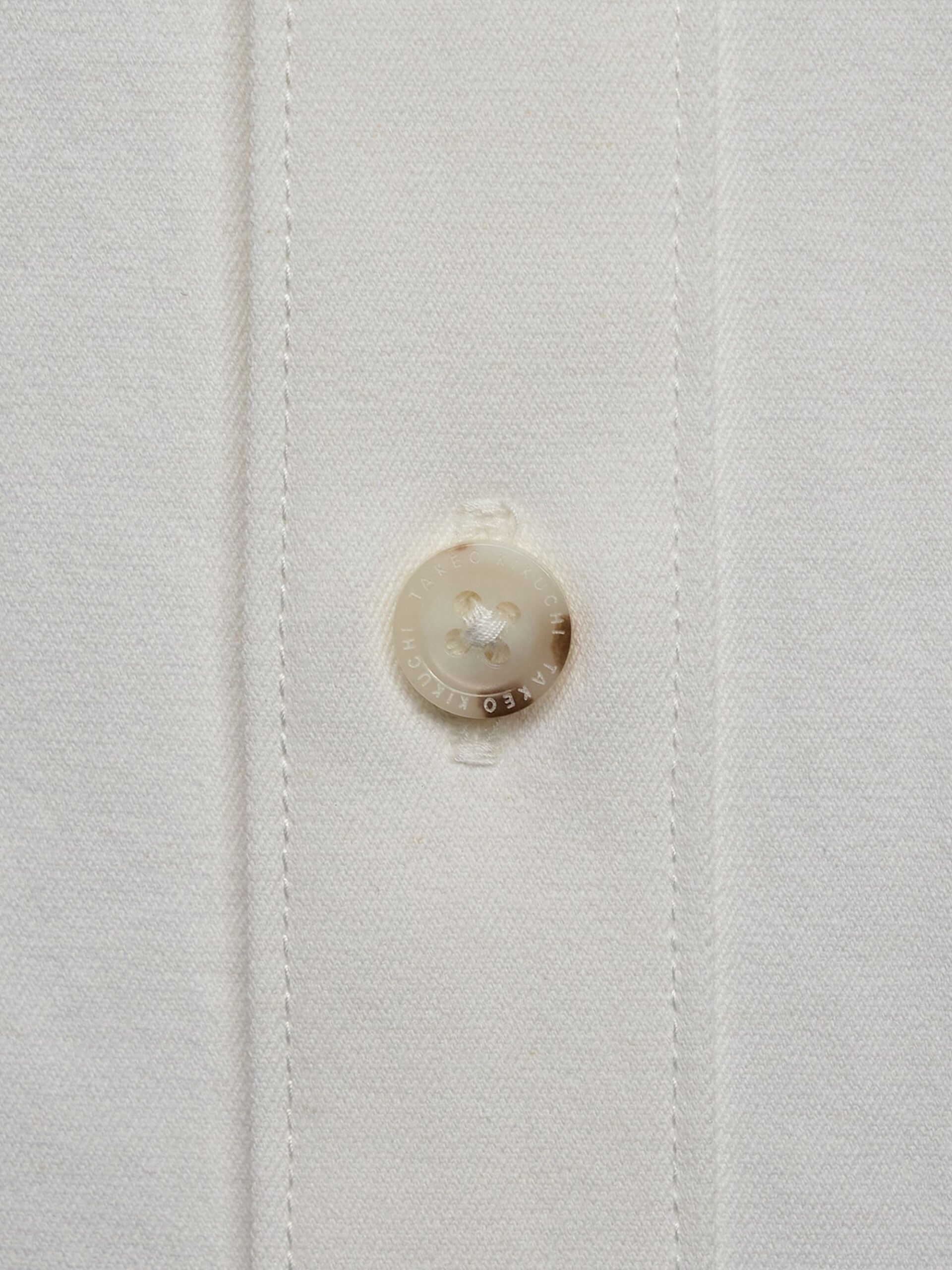 WHITE BUTTON DOWN STRETCH TWILL SS SHIRT (5)