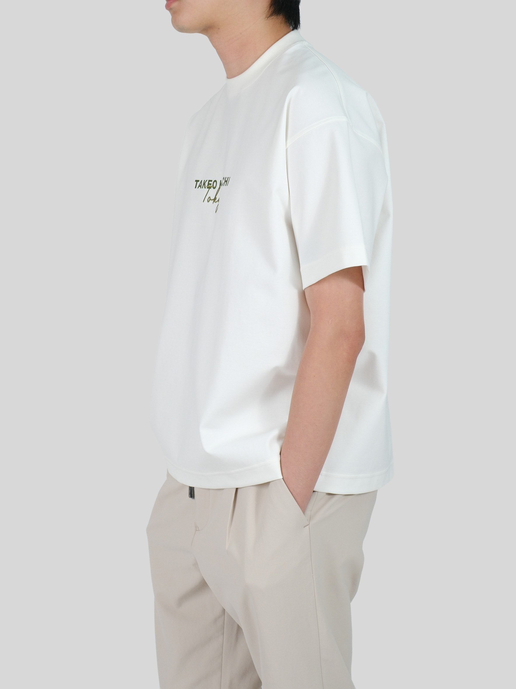 WHITE GREEN UV CUT EMBROIDERED TOKYO LOGO T-SHIRT (3)
