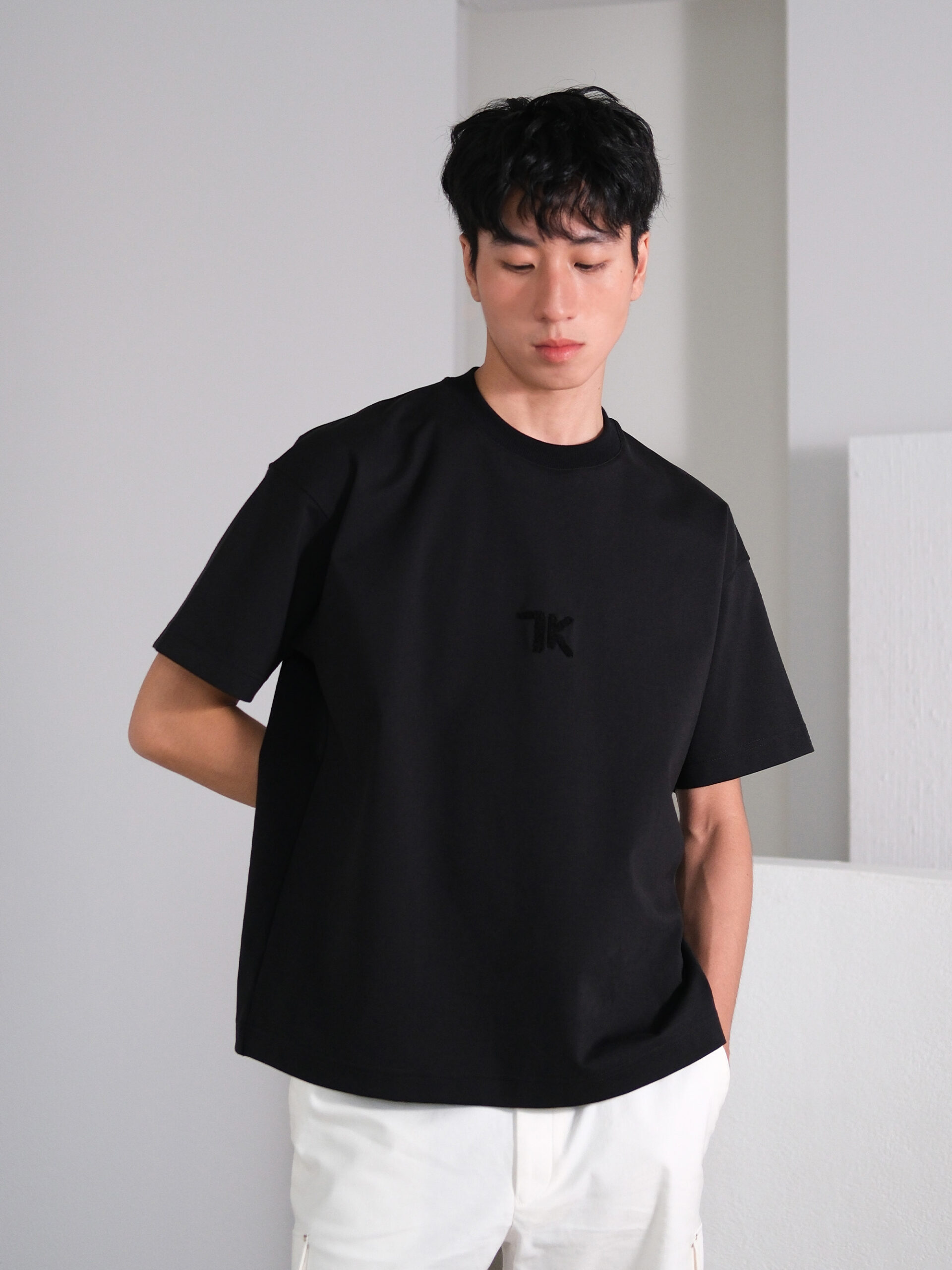 3D EMBROIDERY INITIALS LOGO UV-CUT T-SHIRT (K8134601) - Image 4